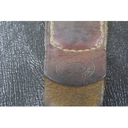 Fibbia tedesca in alluminio con pattina in cuoio KM ?