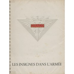Very interesting catalog book by the DRAGO company, Les Insignes Dans L Armee ', limited edition of 1947