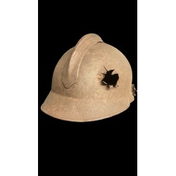 Interessantissimo guscio di Adrian italiano Mod.16 sparato