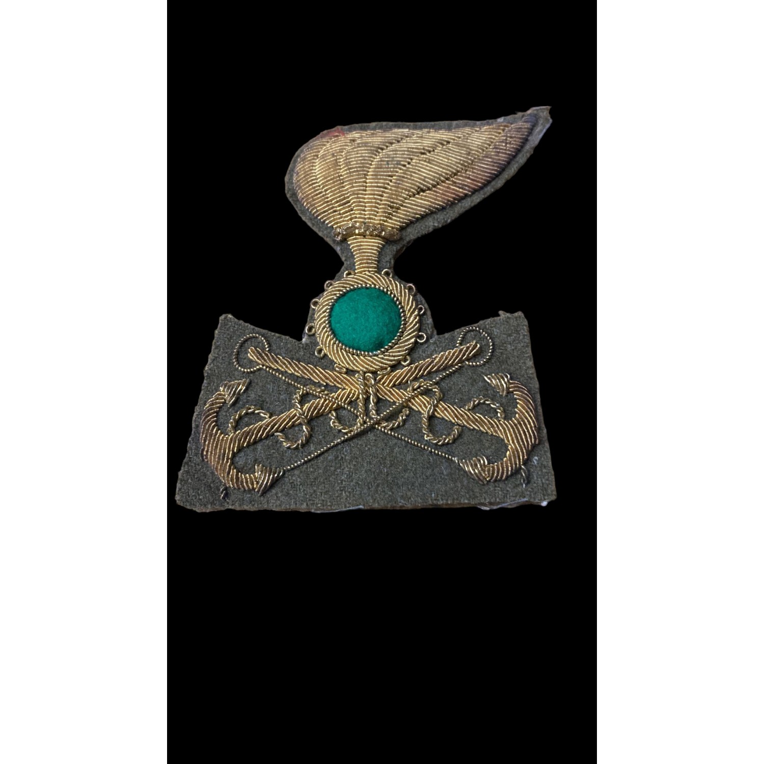 Genio Pontieri hat front badge  as a Colonie officer 1935