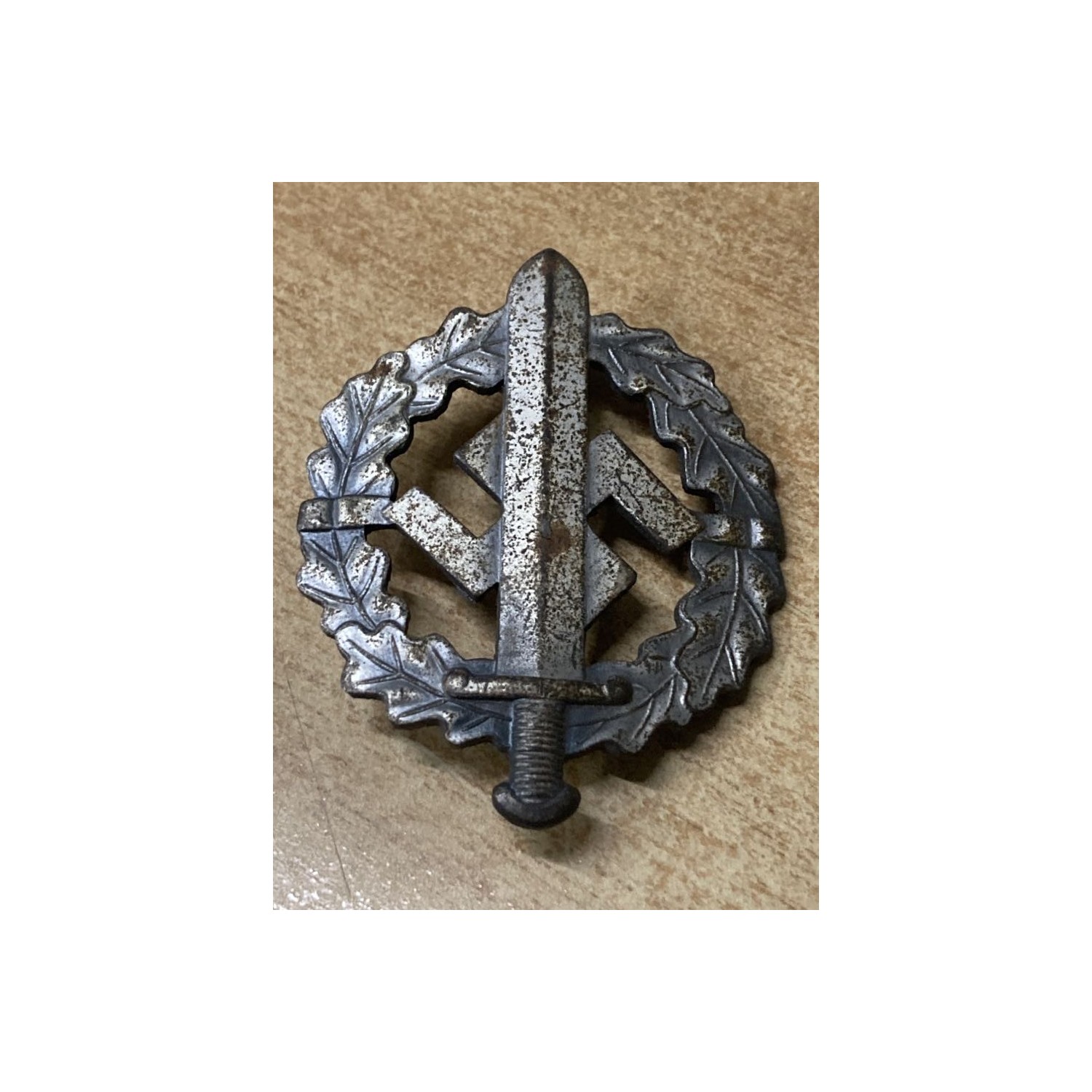 Silver grade SA Sportabzeichen badge, no numbered. Manufacturer W.Redo, Saar