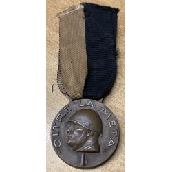 Rara medaglia in bronzo Legione di Formazione CCNN "Lucchini"  Oltre la Meta