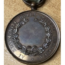 Medaglia in bronzo epoca Umberto I°  Ai Benemeriti della Salute Pubblica