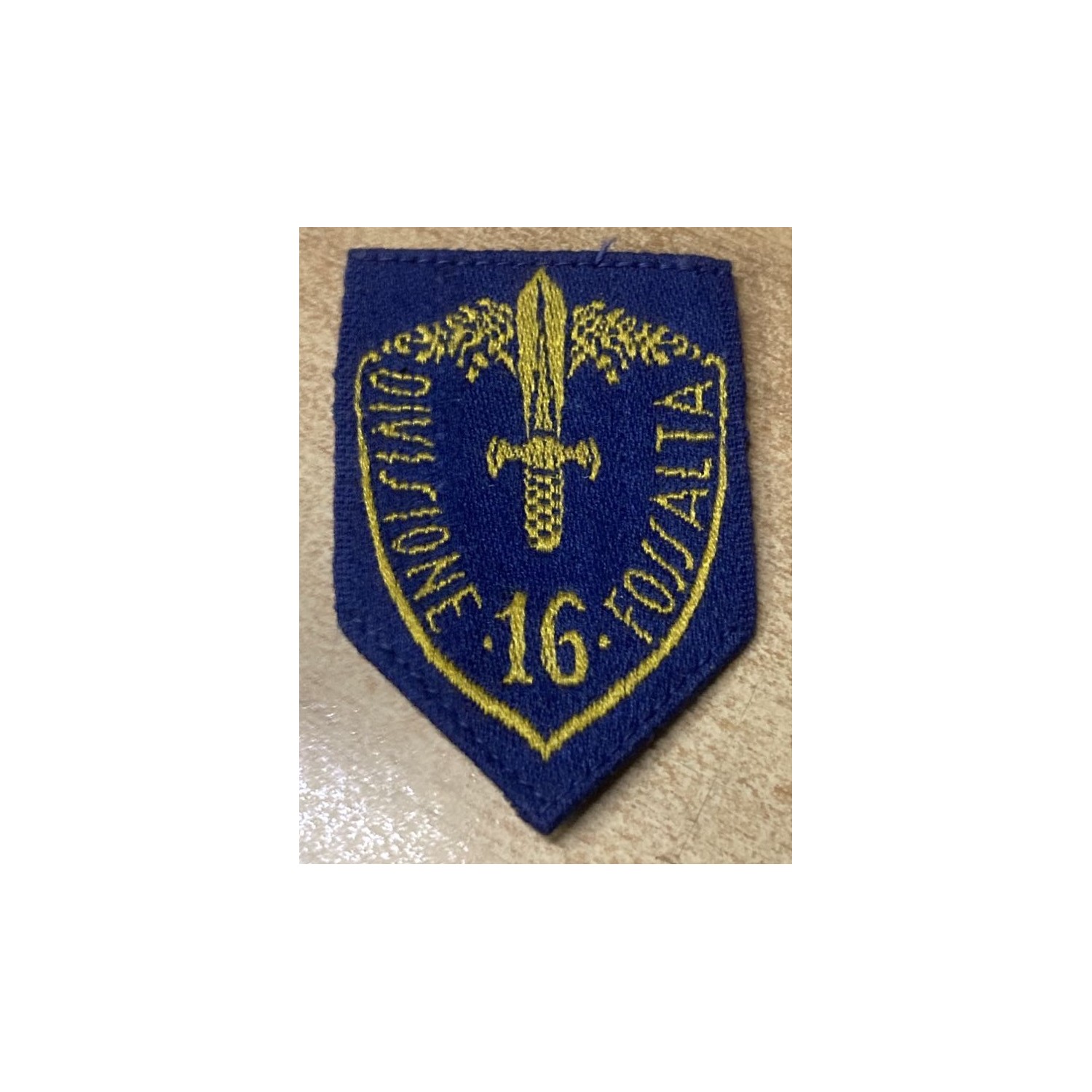 Sleeve shield, troop versoine 16th Infantry Division FOSSALTA (Pistoia)