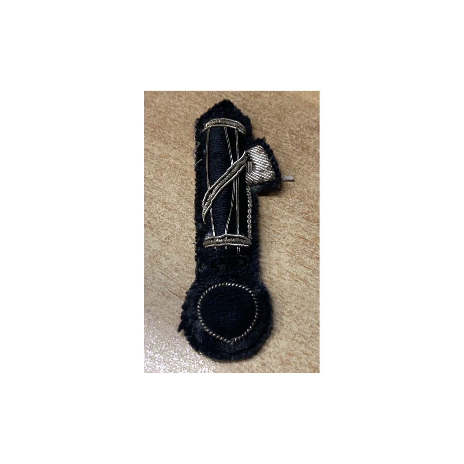 Non-commissioned officer of the National Security Volunteer Militia alpine hat badge