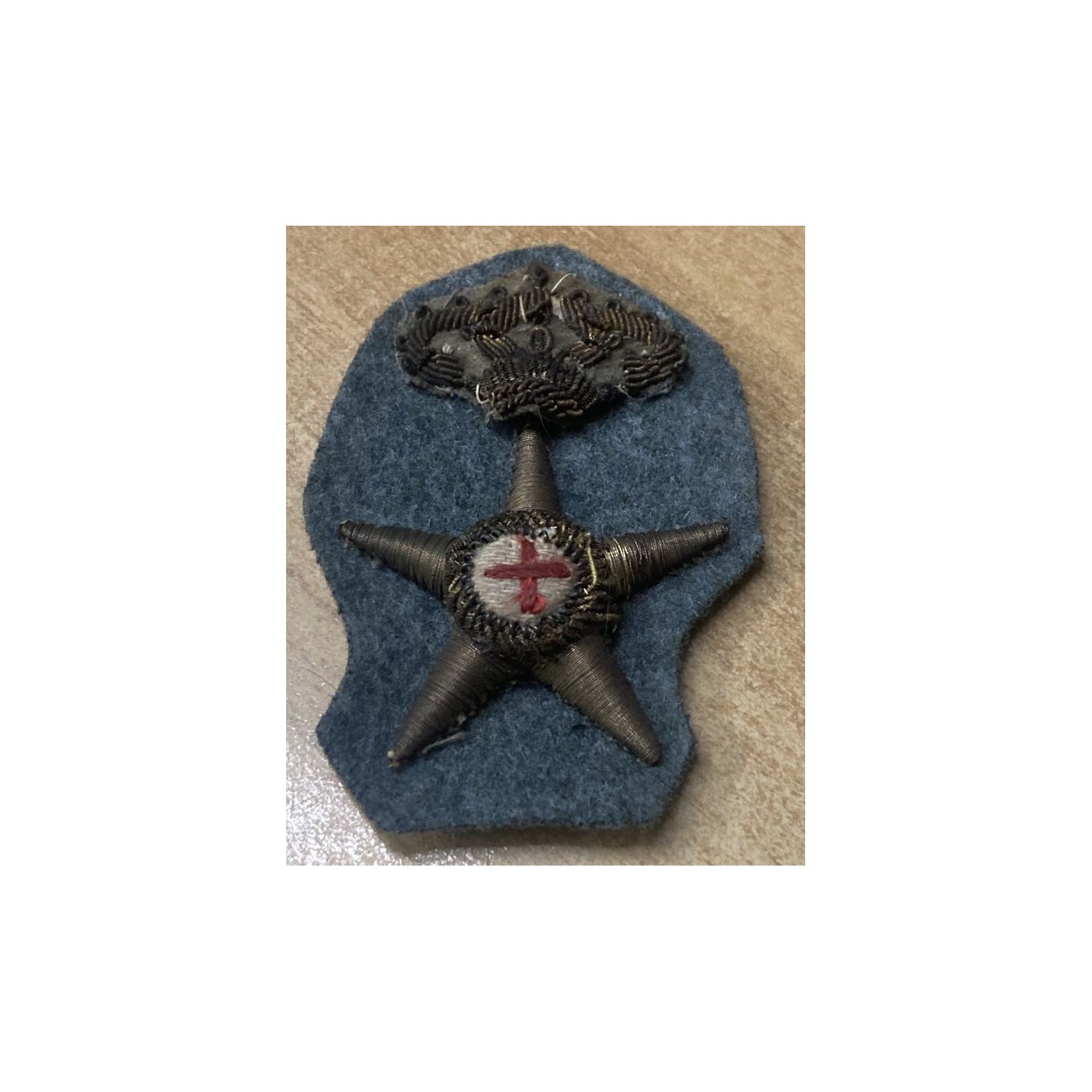 Fregio per copricapo M33 Sanita Militare , Ufficiale