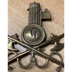 Raro fregio da casco tropicale VIa Centuria CCNN Lavoratori