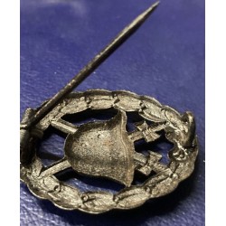 German first war traforated wounded badge , black grade