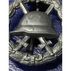 German wounded badge WWI , traforated model, black grade