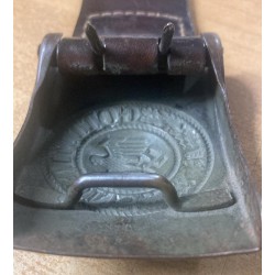 Heer WH iron buckle 1940 complete with leather flap, E. Schneider, Ludenscheid