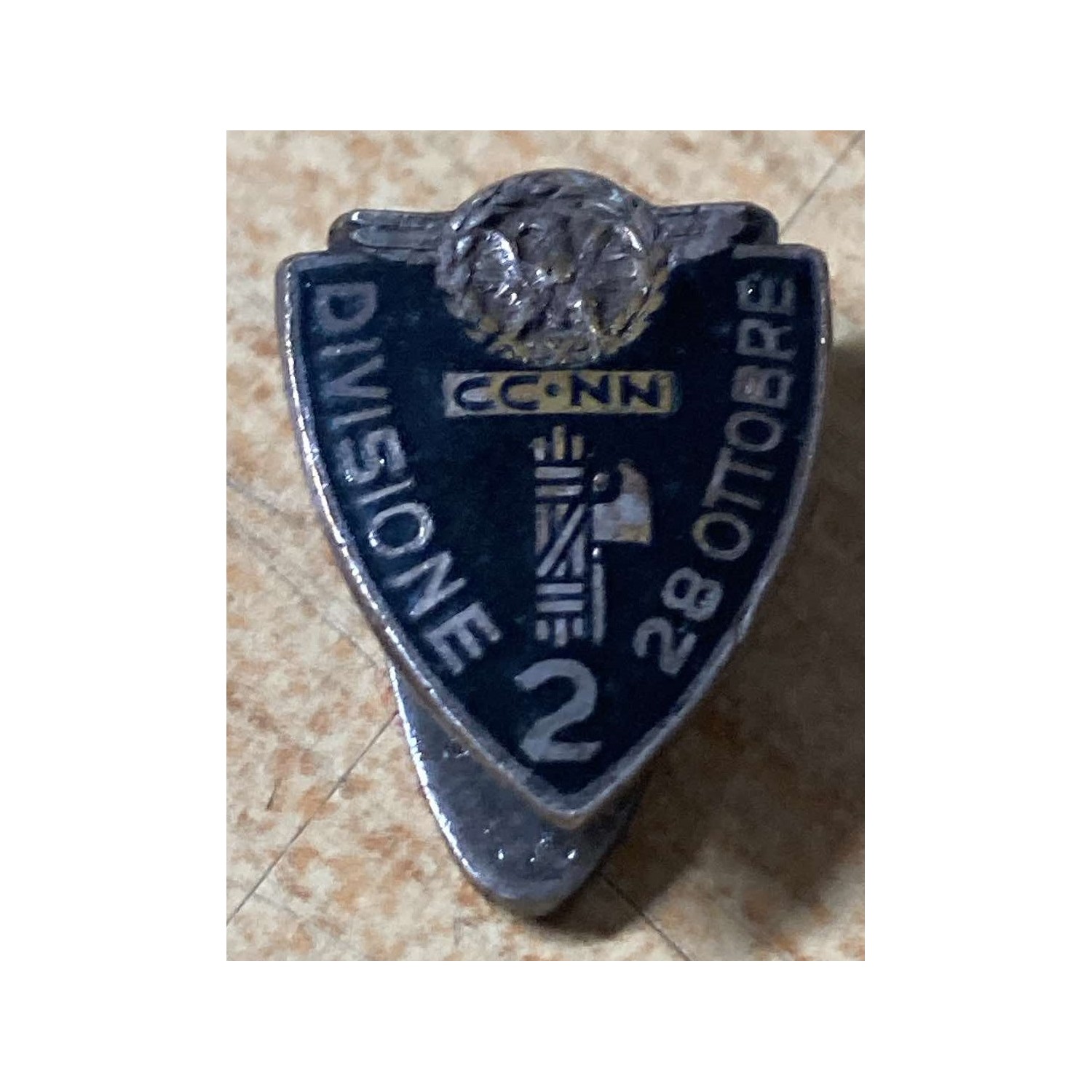 Buttonhole badge 2nd Division CCNN 28 October