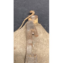 Italian canteen, World War I, model for foot troops