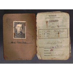 Interessante soldbuch appartenuto ad un Obergefreiter Inf. Pz.Jager Komp 32 , Raddatz Paul