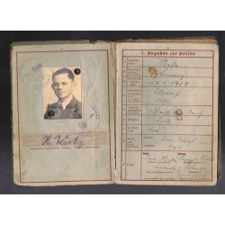 Wehrpass di un Feldwebel meccanico della Luftwaffe , Hermann Wirtz .