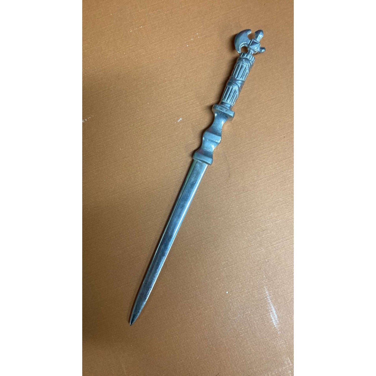 Tagliacarte di propaganda fascista anni 20