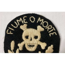 Set of Fiumano Volunteer sleeve shield and 1919 Sharpshooter badge