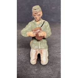 Elastolin/Lineol clay soldier field character