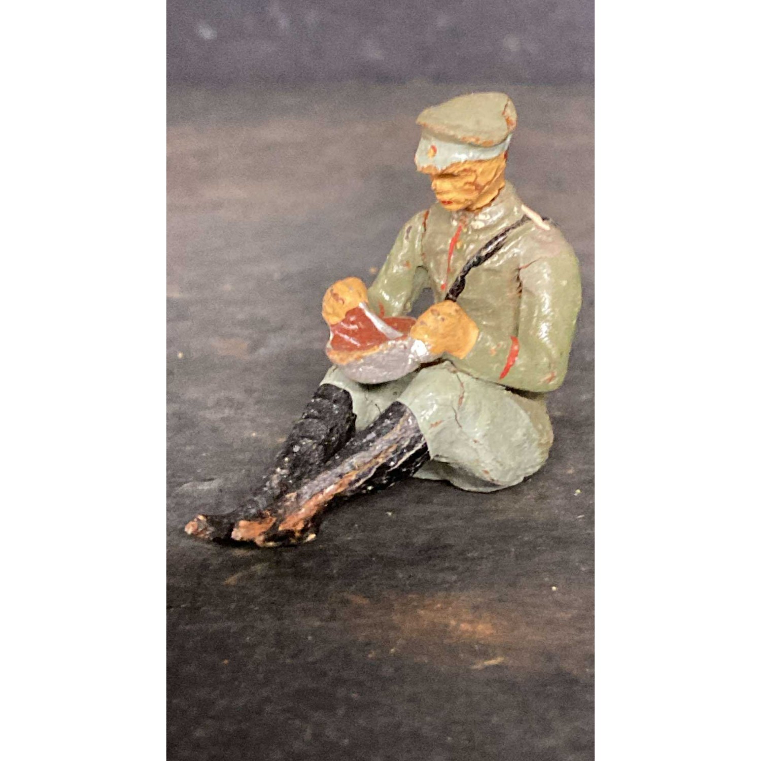 Soldatino Ufficiale che mangia , personaggio da campo Elastolin/Lineol