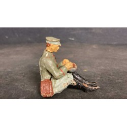 Soldatino Ufficiale che mangia , personaggio da campo Elastolin/Lineol