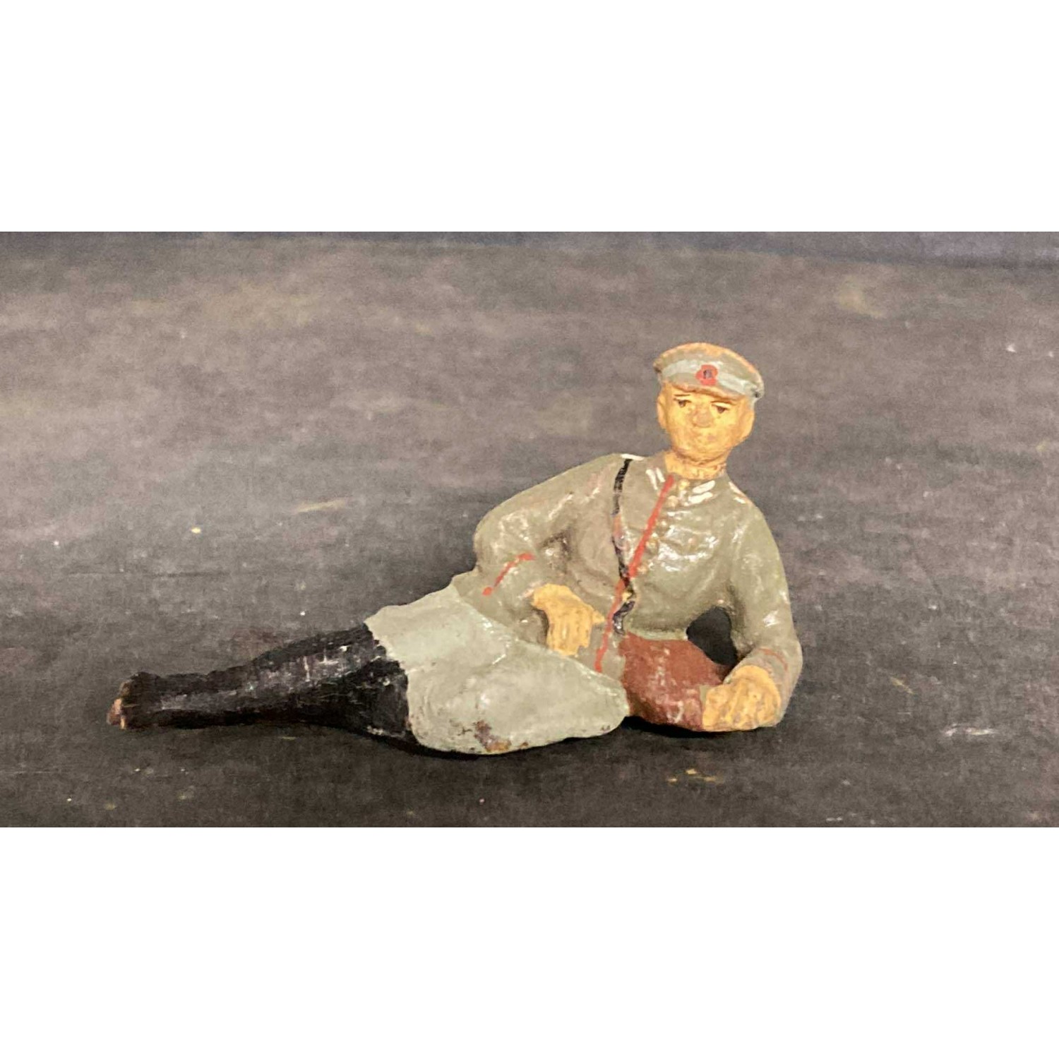 Soldier Officer lying down camp character Elastolin/Lineol