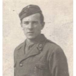 Foto ritratto di un soldato del ENR Esercito Nazionale Repubblicano 1944/45