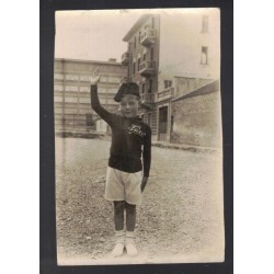 Foto ritratto di un Balilla in tenuta sportiva "FIAT"