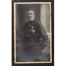 Foto ritratto di un Fascista in camicia nera e decorazioni anni 20