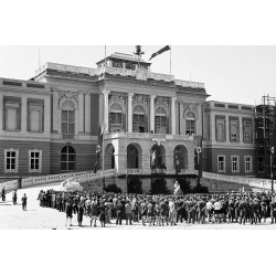 Tovaglia lavorazione a damasco bianco a motivi floreali proveniente dallo Schloss Klessheim and Gastenhaus der Fuhrer