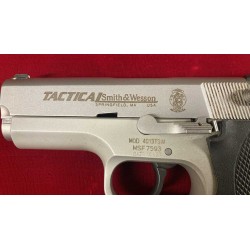 Smith&Wesson Mod 40131 Tactical stainless steel semi-auto pistol cal. 40SW