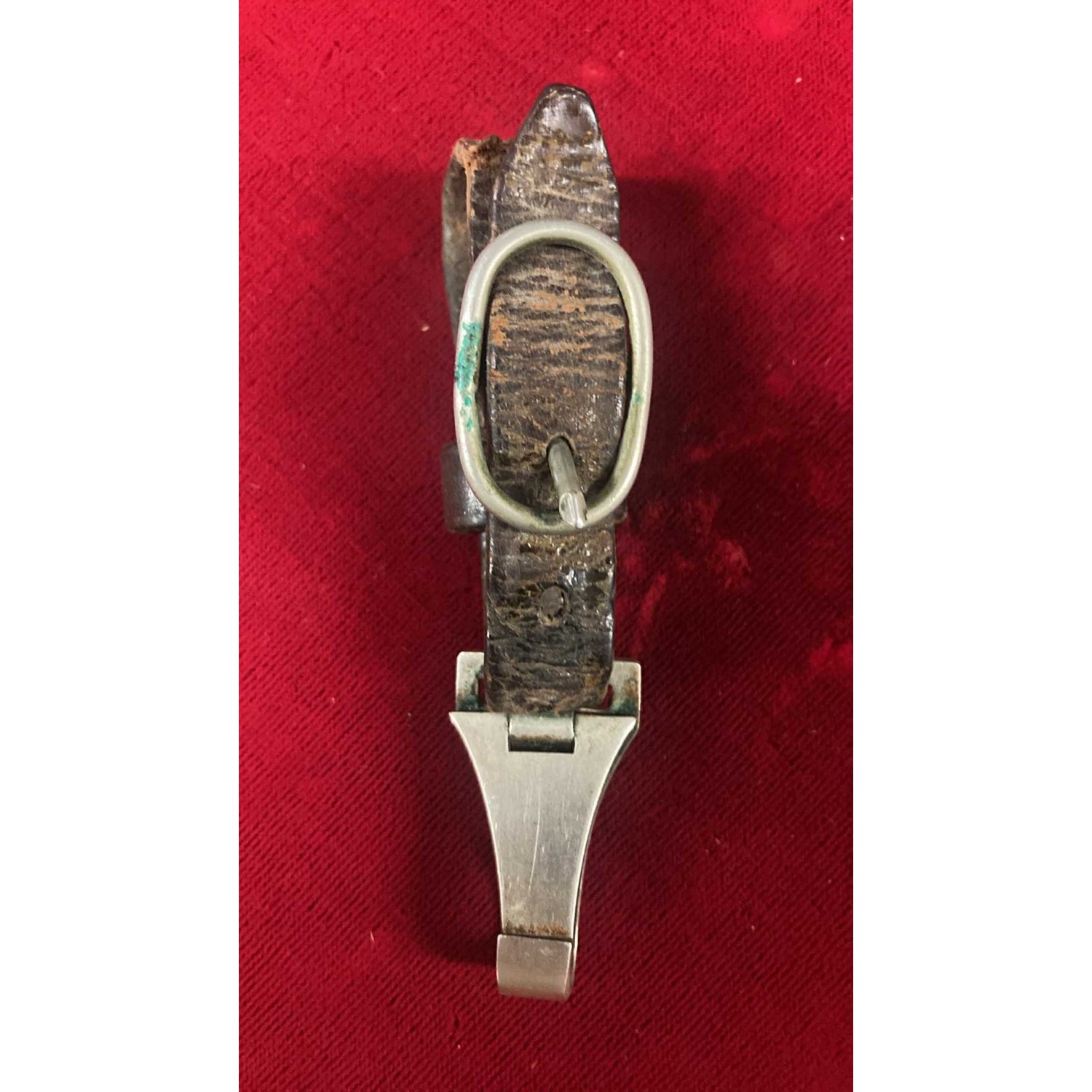 Leder- und Metallbefestigung für einen SA-Dolch (Sturmabteilung 1933)