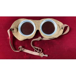 Anti-glare glasses from World War I