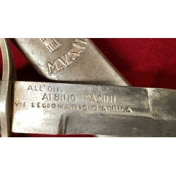 Militia dagger for Blackshirts M35 troops with a dedication on the blade and a fully sculpted handle