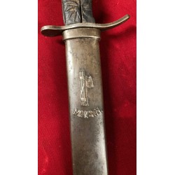Militia dagger for Blackshirts M35 troops with a dedication on the blade and a fully sculpted handle