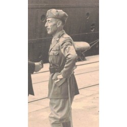 Lot of three photos taken on the return of Italian volunteers from the Spanish Civil War