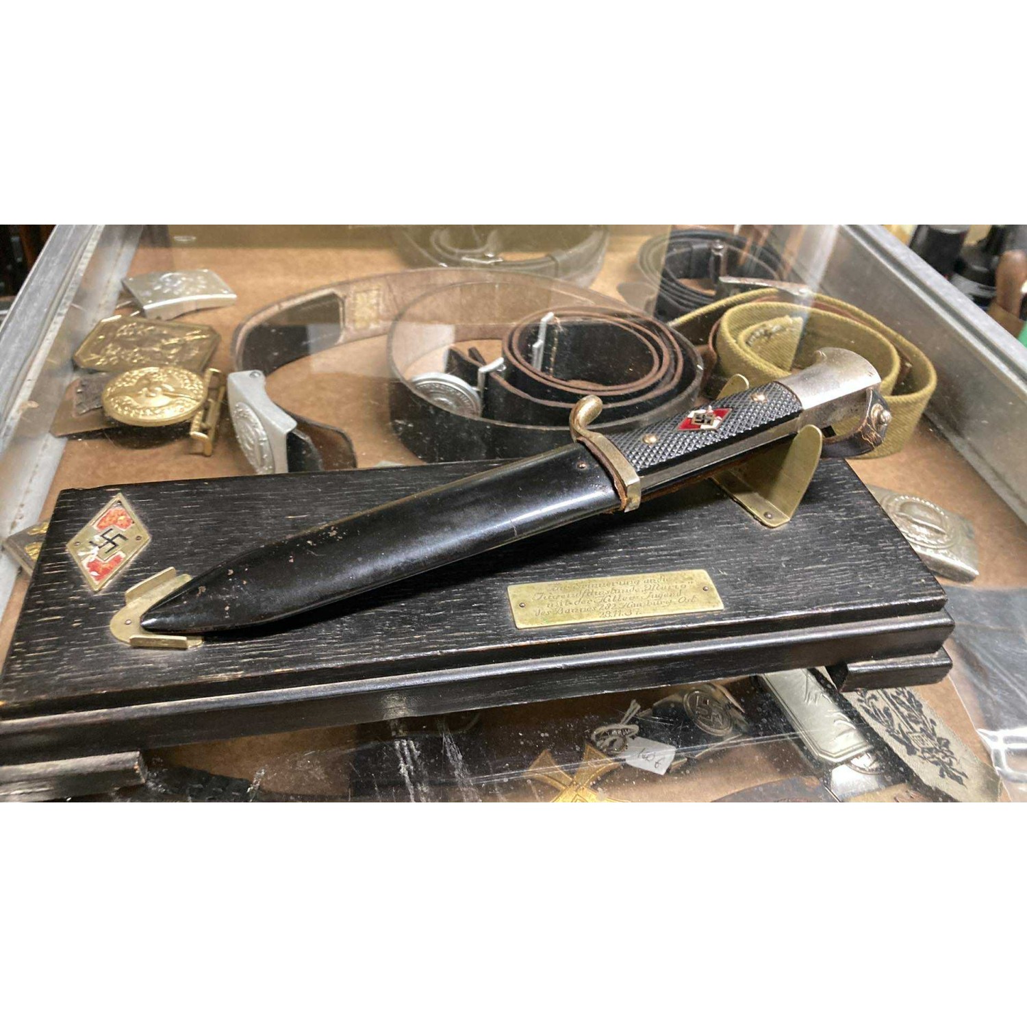 Hitler Youth knife donated to actor Franco Brambilla in 1937