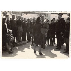 Photo group of Nizzarda Action Groups visiting a war memorial