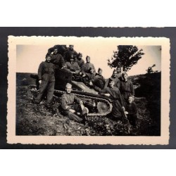 Lot of 12 photos of the CV 35 - L35 Royal Army tank on maneuvers