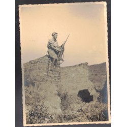 Italian sentinel during african war WWII with Carcano rifle 91
