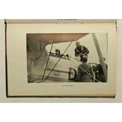 DAS AUGE DER ARMEE in lingua originale "Combattimento e vittoria di un aereo da ricognizione a lungo raggio"