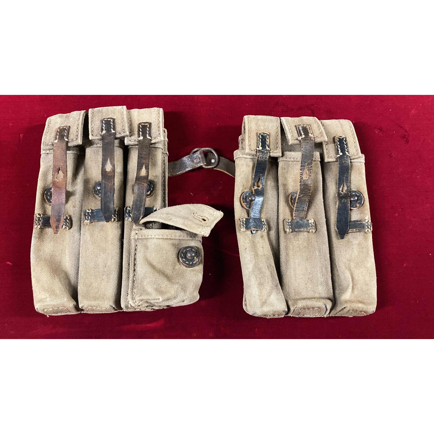 MP40 double ammunitions pockets in canvas late war type