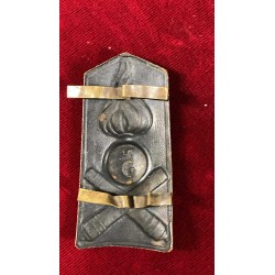 Metal plaque insignia for Adrian helmet, 1920s, 5rd Artillery Regiment