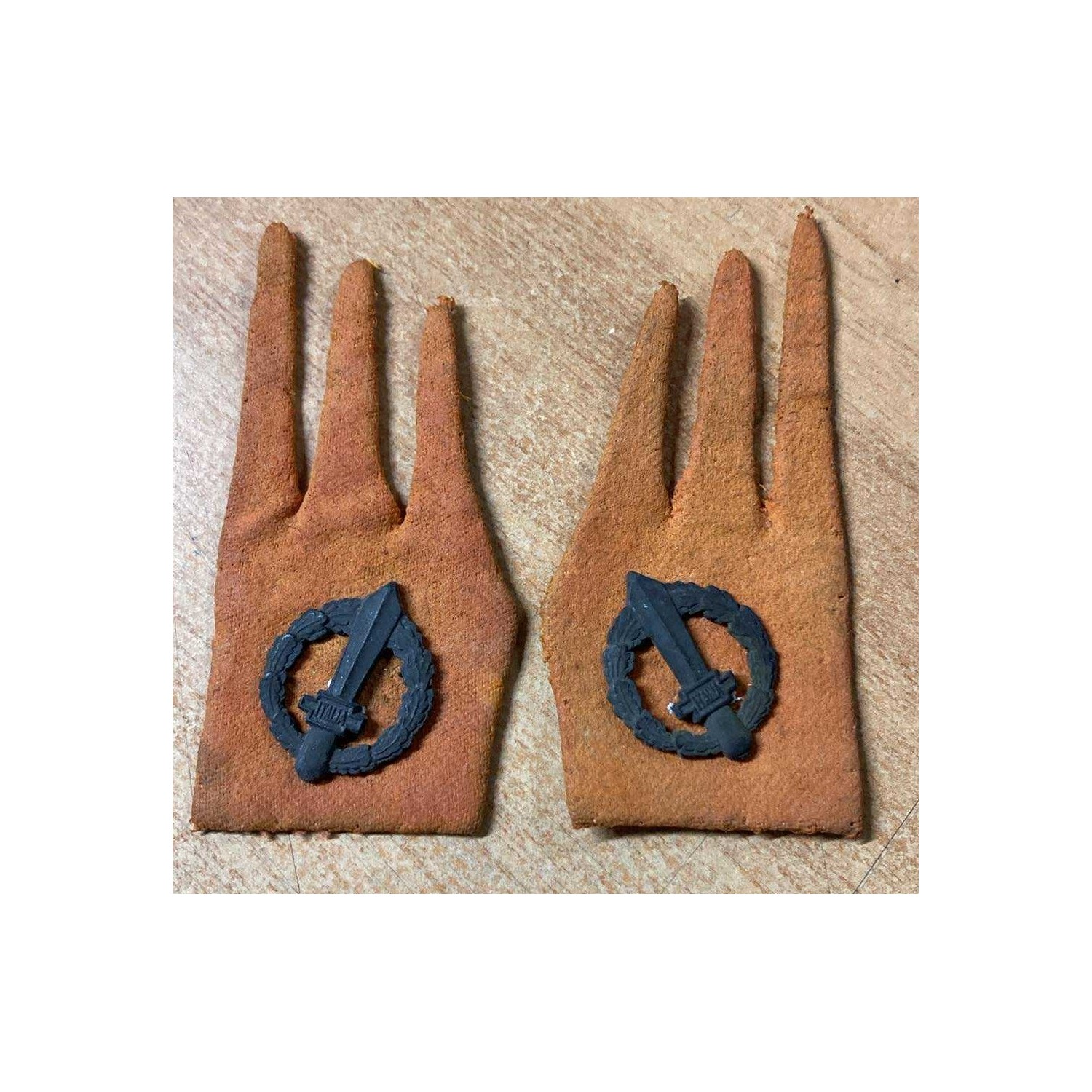 Coppia di mostrine Repubblica Sociale Italiana , modello da truppa Artiglieria