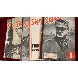 Loto composed of 5 bound volumes of reprints of the magazine SIGNAL; Ciarrapico editions 1980s