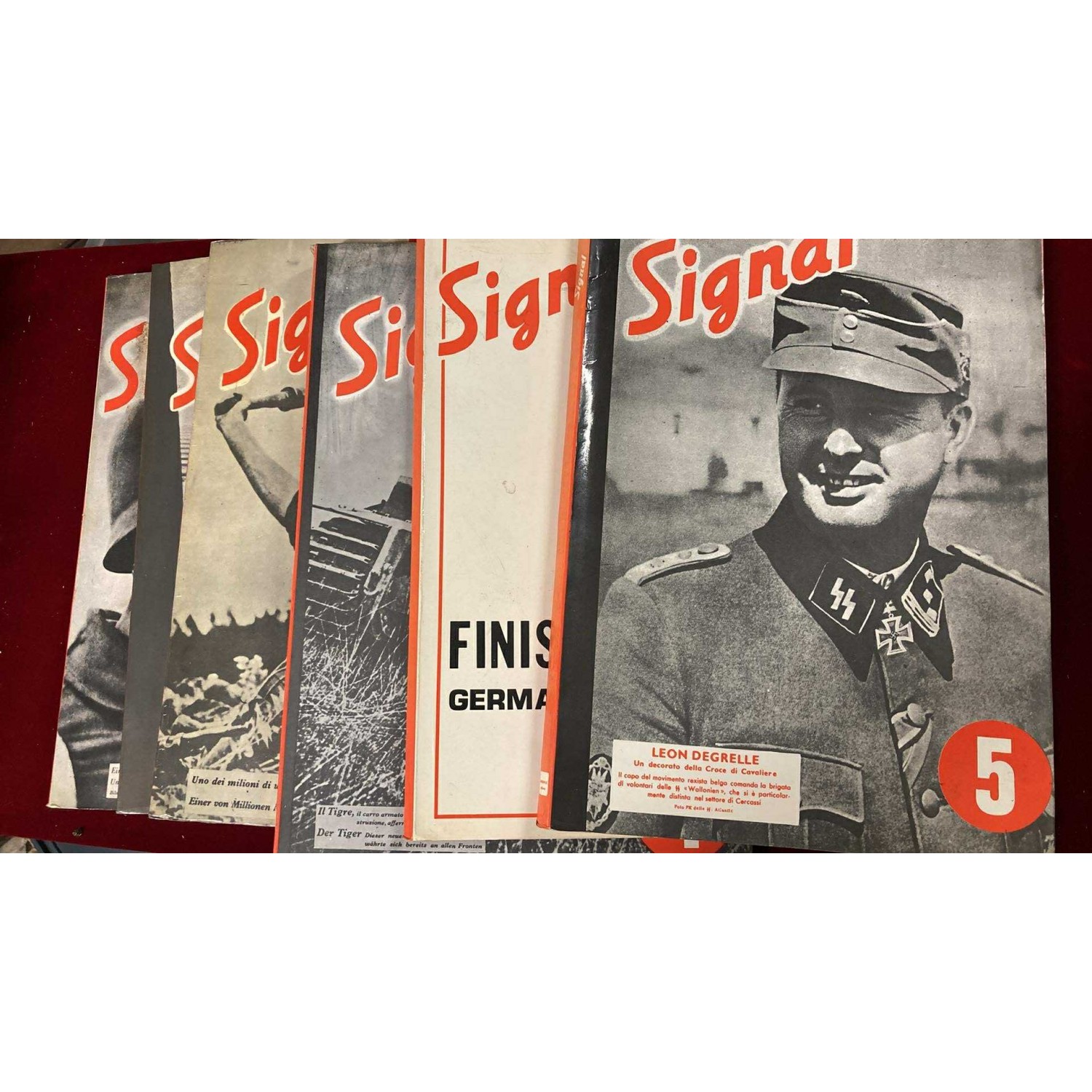 Loto composed of 5 bound volumes of reprints of the magazine SIGNAL; Ciarrapico editions 1980s