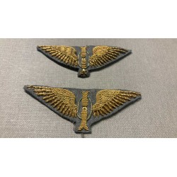 A stunning pair of World War I Air Observer sleeve insignias