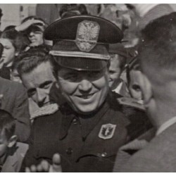 Foto scattata in Albania funzionario del Partito Fascista Albanese in uniforme