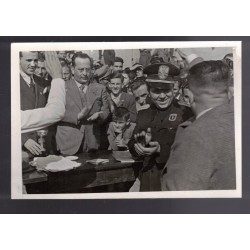 Foto scattata in Albania funzionario del Partito Fascista Albanese in uniforme