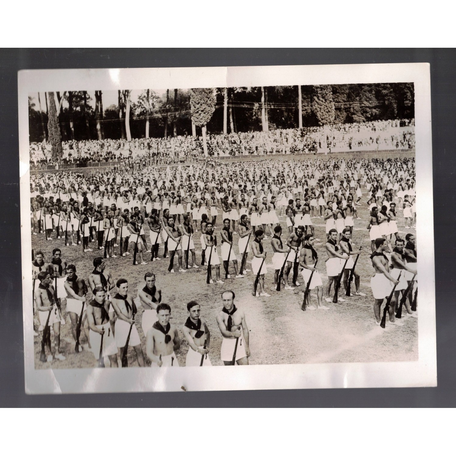 Agency photo from 1936 of a group of Avanguardists abroad