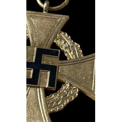 Splendid Gold Treudienst-Ehrenzeichen Cross for 40 Years of Service with Original Ribbon