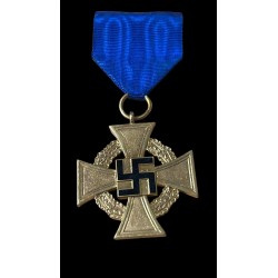 Splendid Gold Treudienst-Ehrenzeichen Cross for 40 Years of Service with Original Ribbon